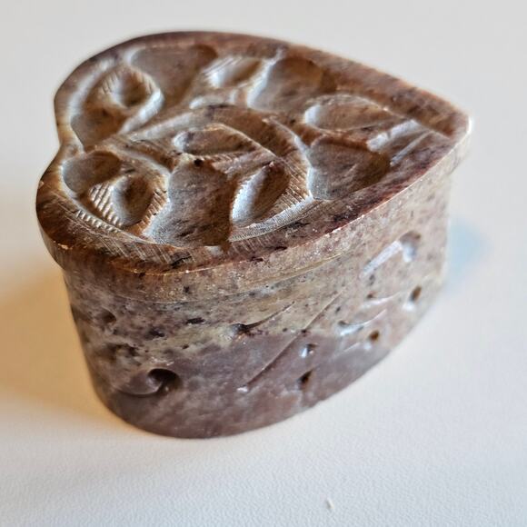 Artisan Heart-Shaped Wooden Box - Brown - Picture 3 of 8